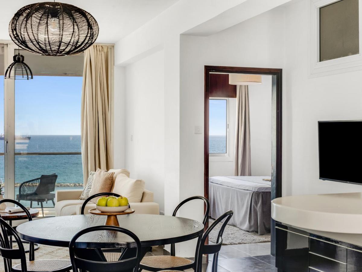 Sanders Kanika Sea Forum - Adorable 2-Bedroom Apartment With Sea View ลิมาซอล ภายนอก รูปภาพ
